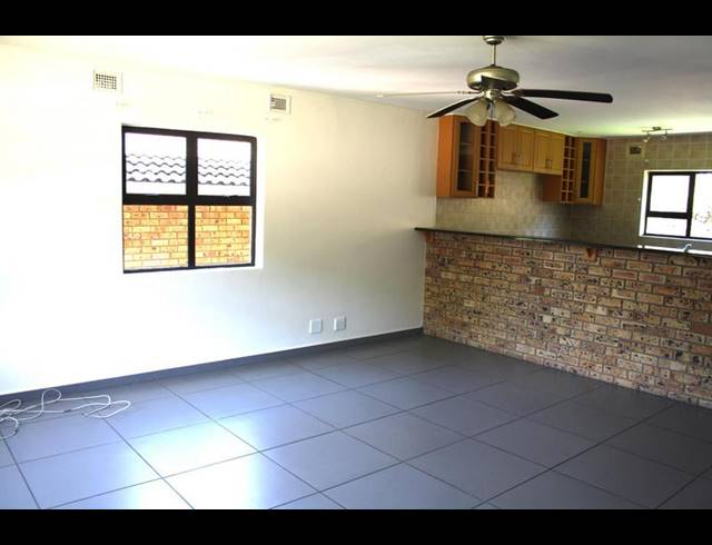3 BEDROOM TOWNHOUSE FOR SALE IN MALVERN